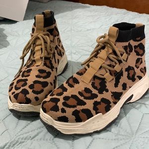 FASHION print sneakers , very confortable